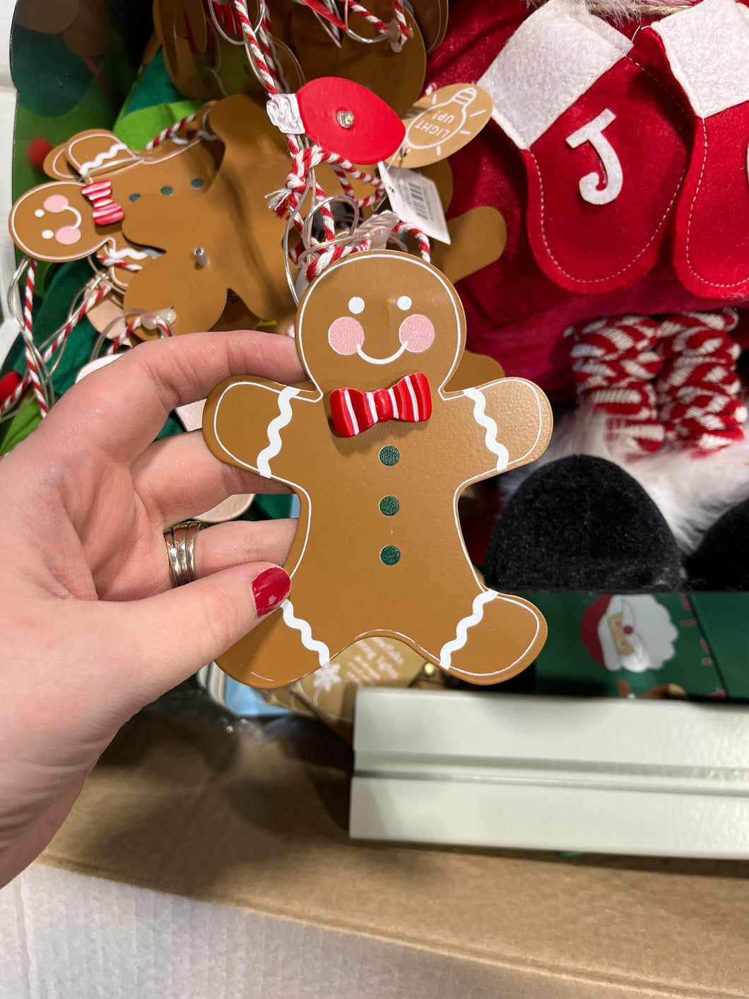 GBREADMAN TIN GARLAND
