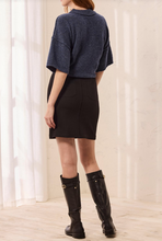 Load image into Gallery viewer, PULL ON BLK SKIRT
