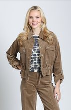 Load image into Gallery viewer, CAMEL UTILITY JACKET
