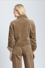 Load image into Gallery viewer, CAMEL UTILITY JACKET
