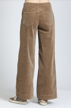 Load image into Gallery viewer, CAMEL RETRO PANT
