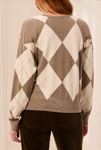 Load image into Gallery viewer, OATML STUD ARGYLE SWTR
