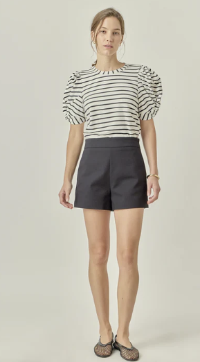 WHT/BLK PUFF SLV TOP