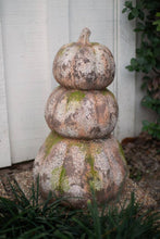 Load image into Gallery viewer, 3 STCKD PUMPKINS
