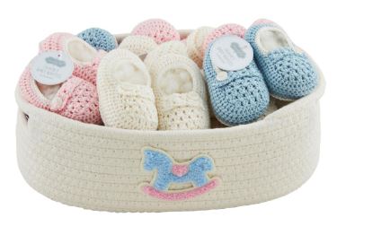 CROCHET BABY BOOTIES