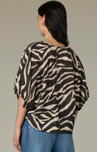 Load image into Gallery viewer, ZEBRA TOP
